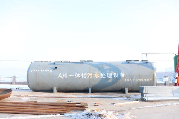 一體化污水處理設備的厭氧反應器的怎樣工作的？